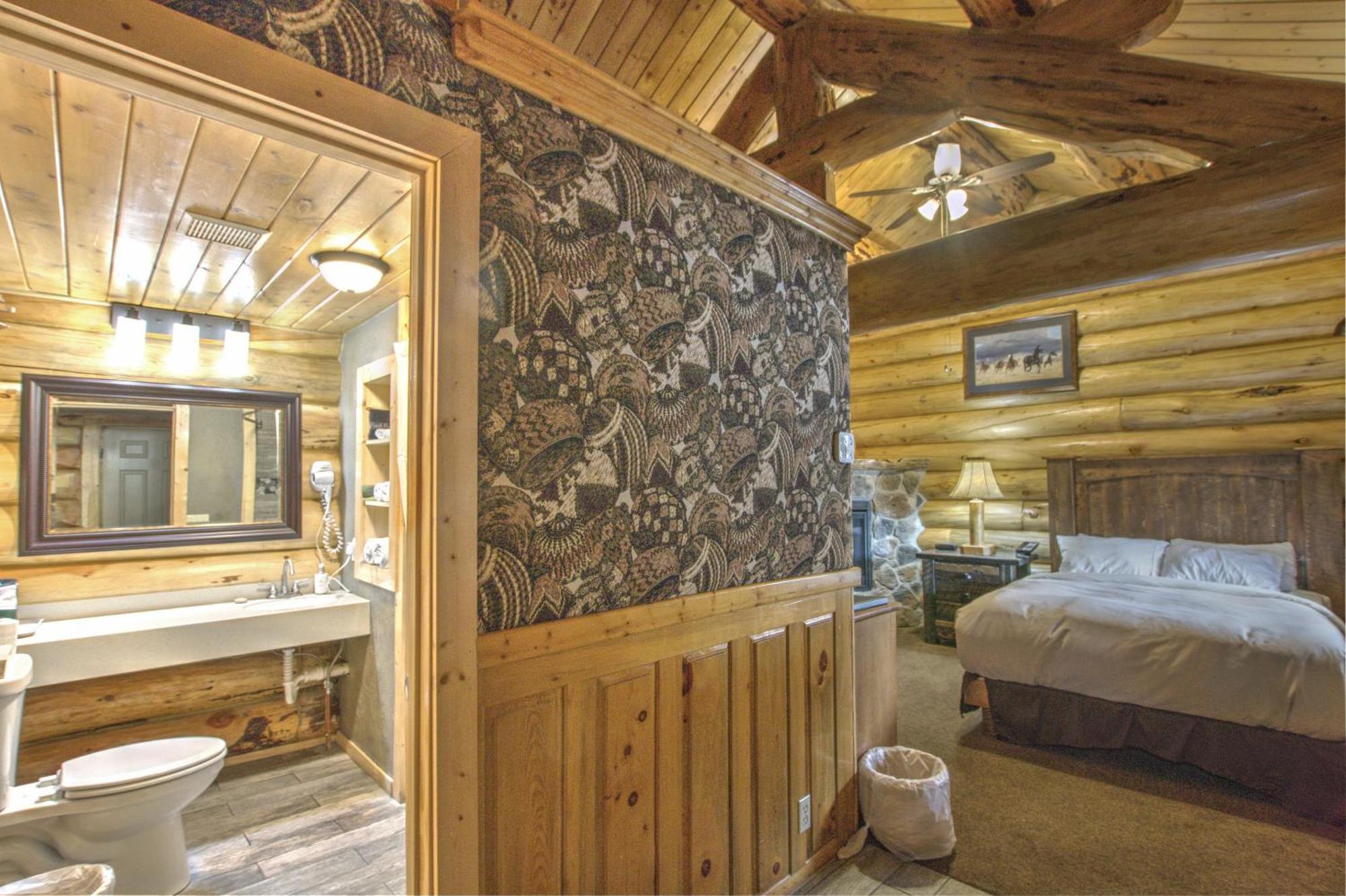 Hibernation Station Villa West Yellowstone Room photo